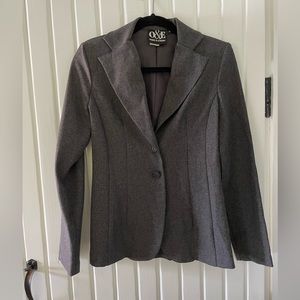 O&E polyester jacket/blazer- Size 5- Gray 🖤🤍🖤🤍